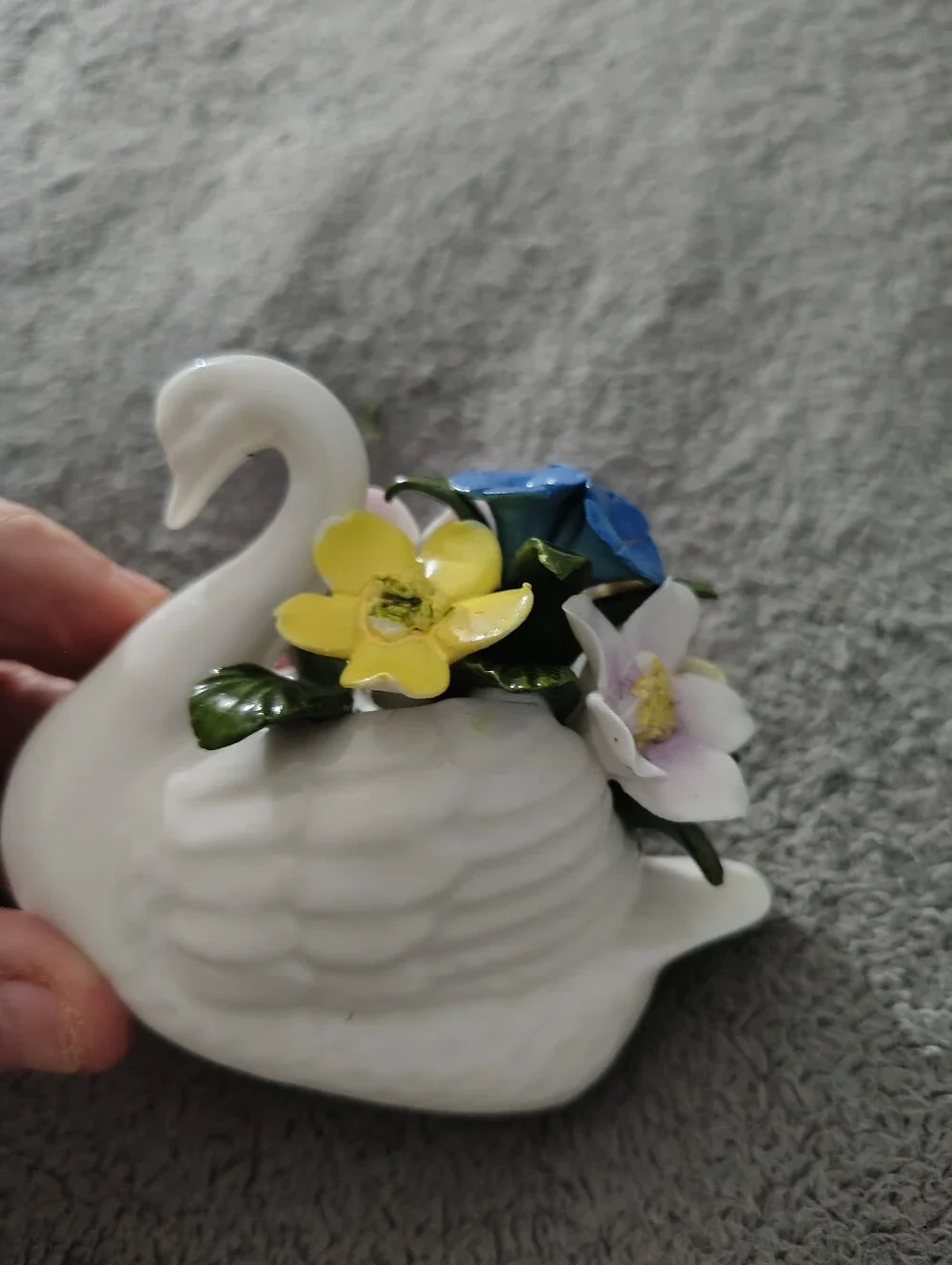 Vintage Timex Miniture Porcelain Swan Clock